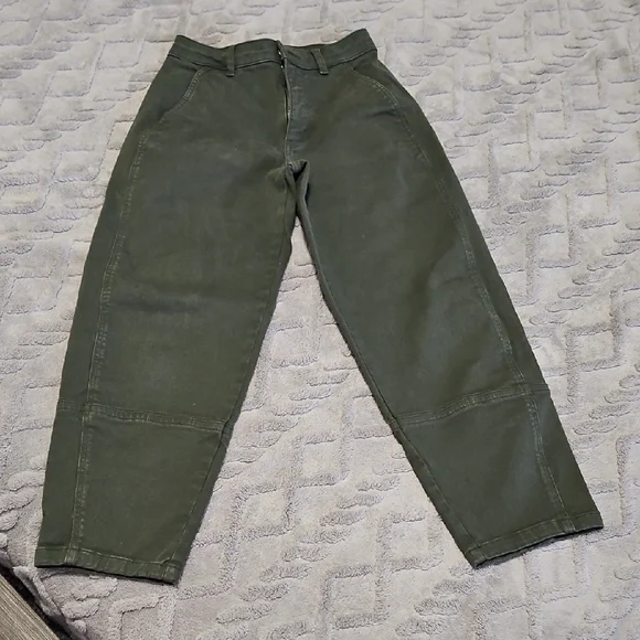 Everlane Utility Barrel Pant - Dark Forest - Size 2 - Picture 3 of 7